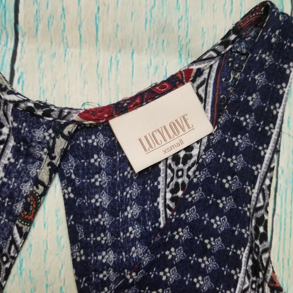 Lucy Love mixed print sleeveless top size …